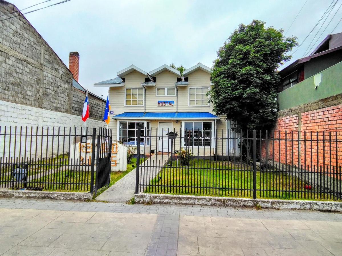 Refugio Bulnes Hostel Пуерто-Наталес Екстер'єр фото